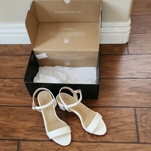 Naturalizer White Open-Toe Ankle-Strap Heels Womens Size 7